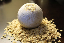 Load image into Gallery viewer, Organic Bath Bomb / Oat N Honey Extra Large Bath Fizz
