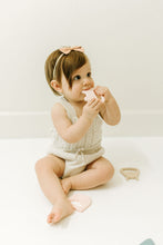 Load image into Gallery viewer, Kitty Silicone Sensory Teether

