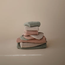 Load image into Gallery viewer, Mushie Organic Cotton Chunky Knit Baby Beanie
