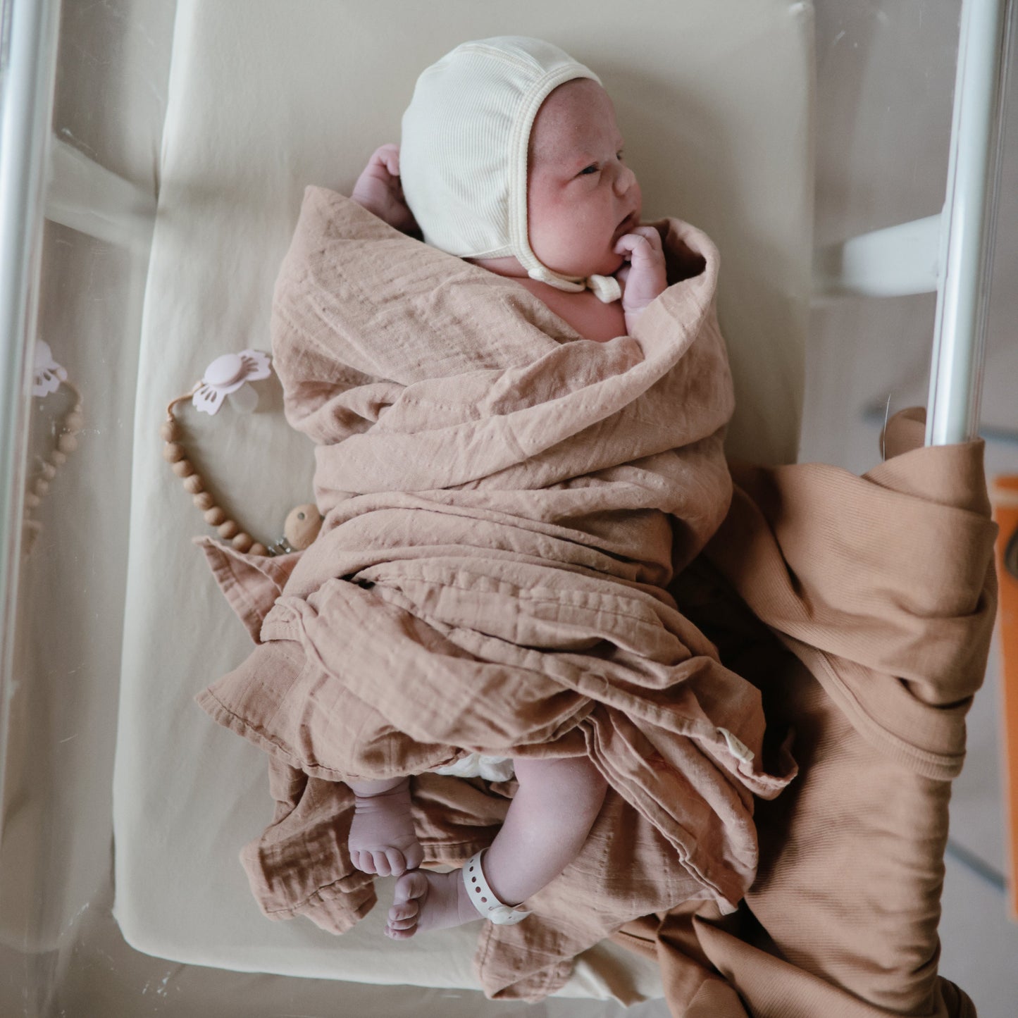 Mushie Organic Cotton Muslin Swaddle Blanket