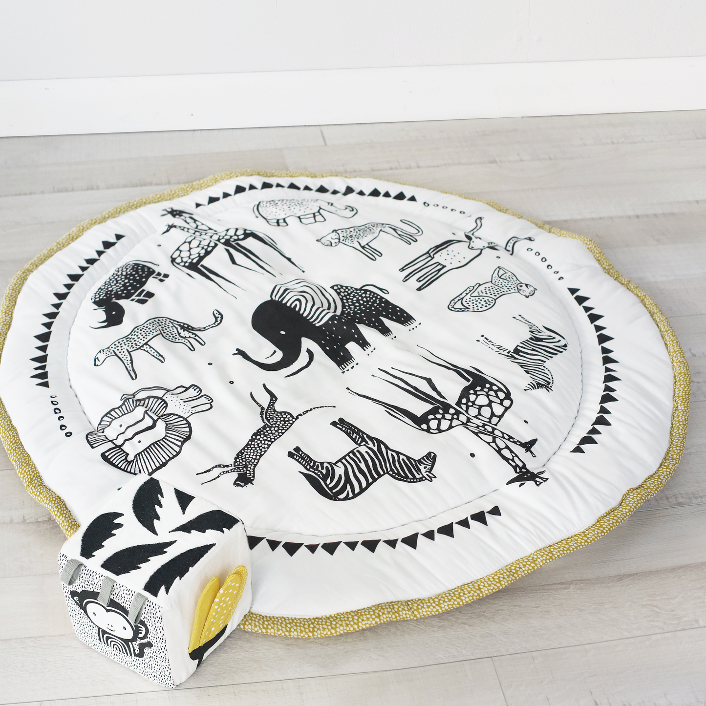 Wee Gallery Little Safari Adventure Playmat and Soft Block Baby Set