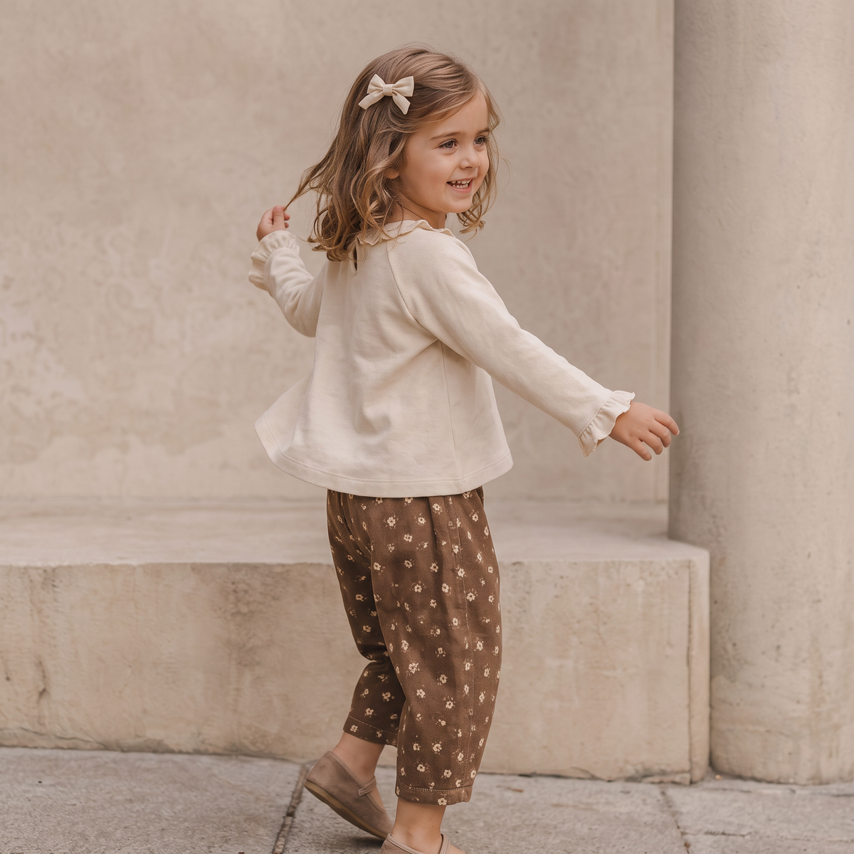 Organic Ruffle Neck Top for Babies & Toddlers – Oat