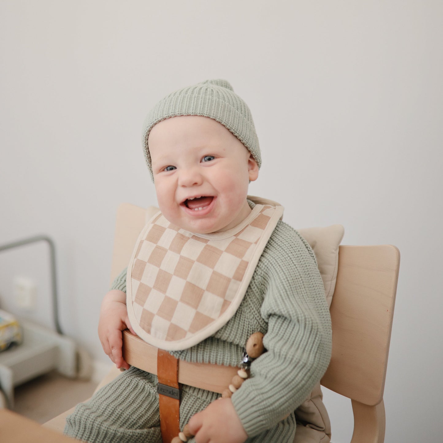 Mushie Organic Cotton Muslin Bib