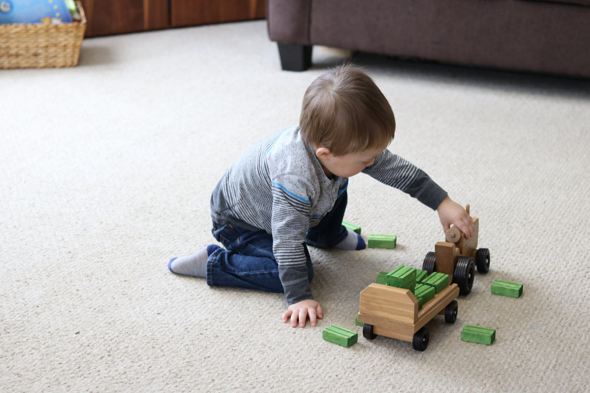 Amish-Made Wooden Toy Tractor & Wagon Set with 15 Hay Bales