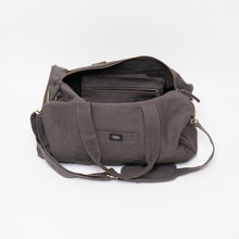 Load image into Gallery viewer, Terra Thread Aarde Eco-Friendly Gym Sports Camp Weekender Duffle Bag
