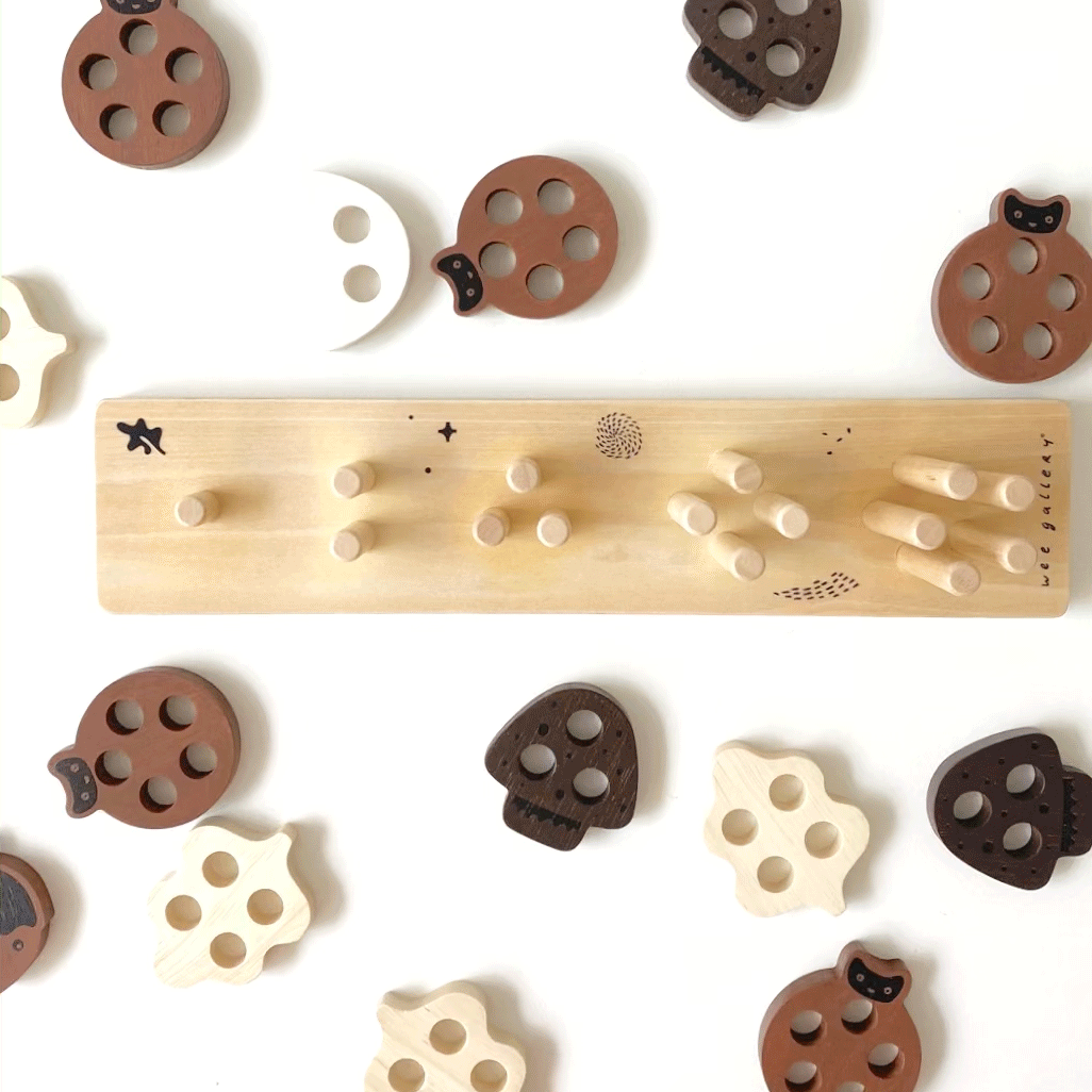 Wee Gallery Count + Stack Toy - Eco-Friendly Non-Toxic Montessori Counting and Sorting Toy | Ages 2+