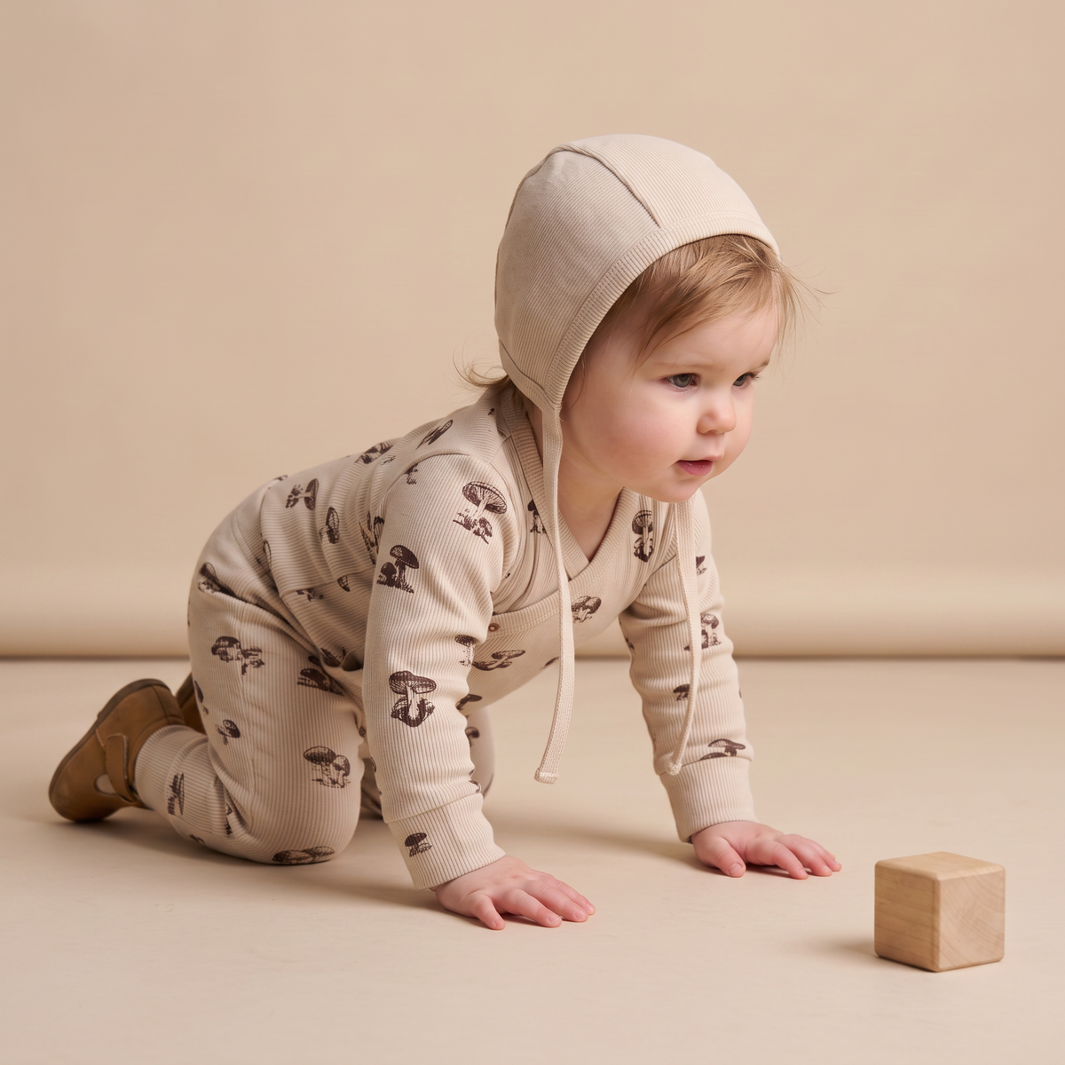 Organic Cotton Kimono Onesie & Pants Set for Babies – Mushroom