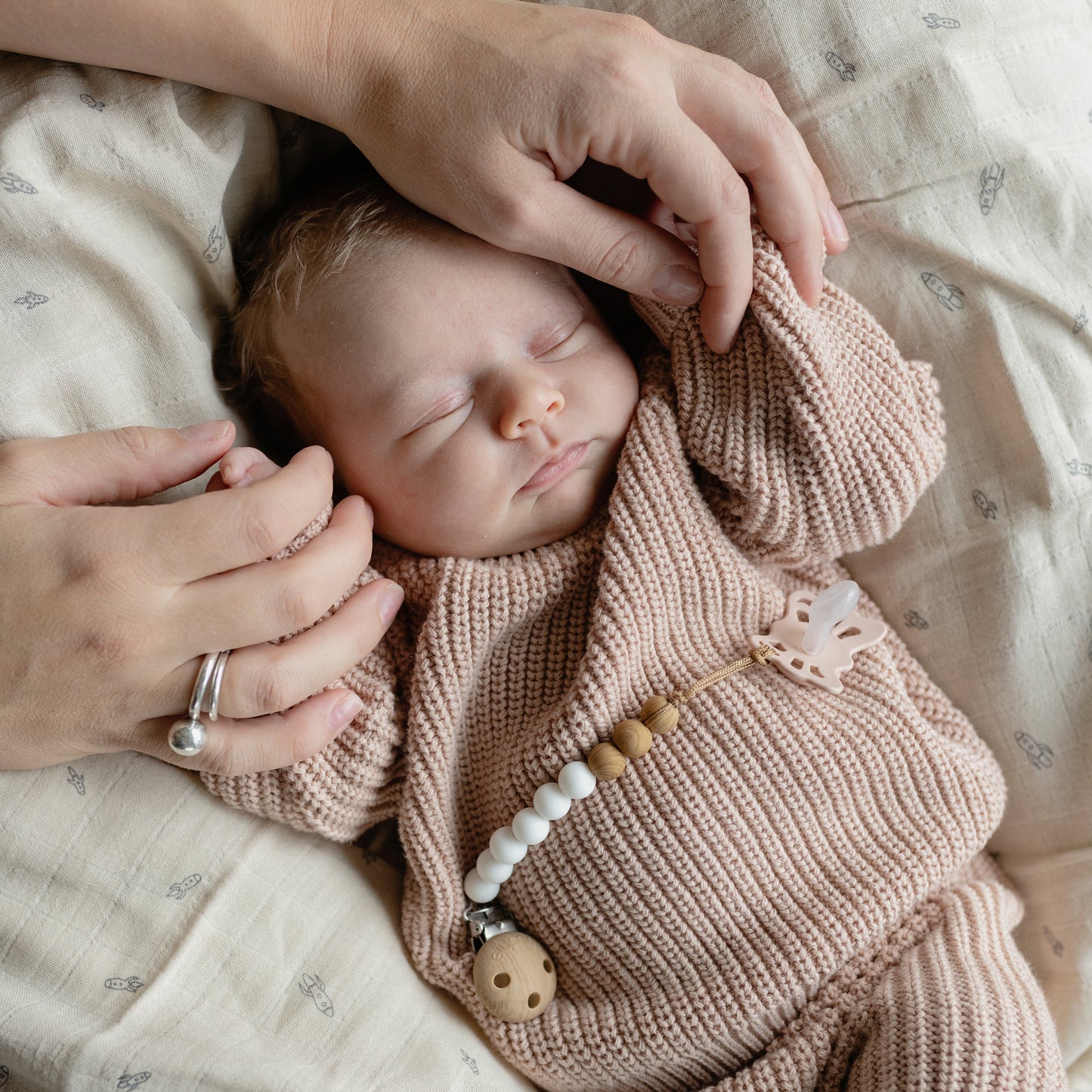 Mushie Organic Cotton Muslin Swaddle Blanket