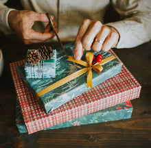 Load image into Gallery viewer, Double-sided Eco Wrapping Paper - Holiday
