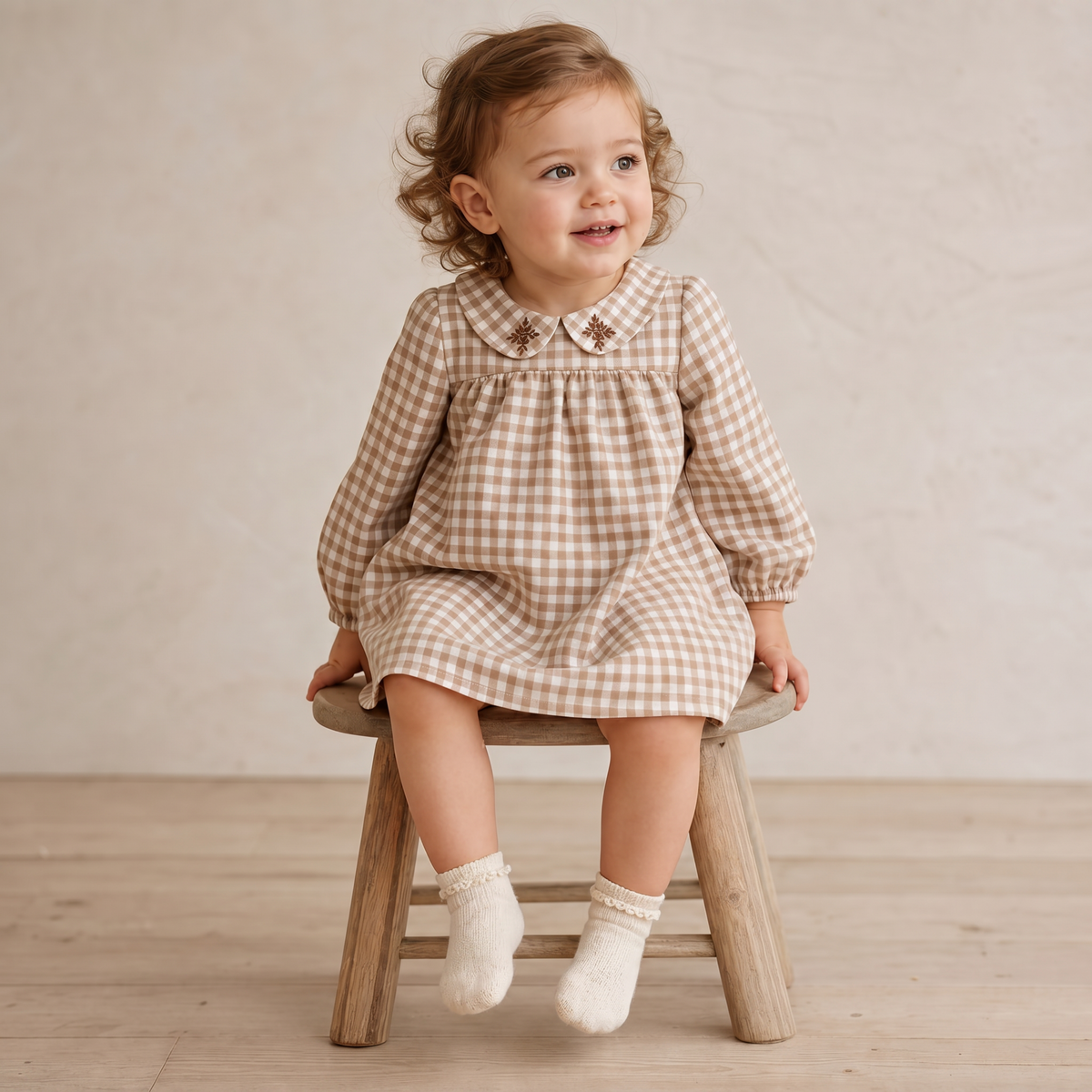 Organic Peter Pan Collar Dress for Babies – Oat Gingham