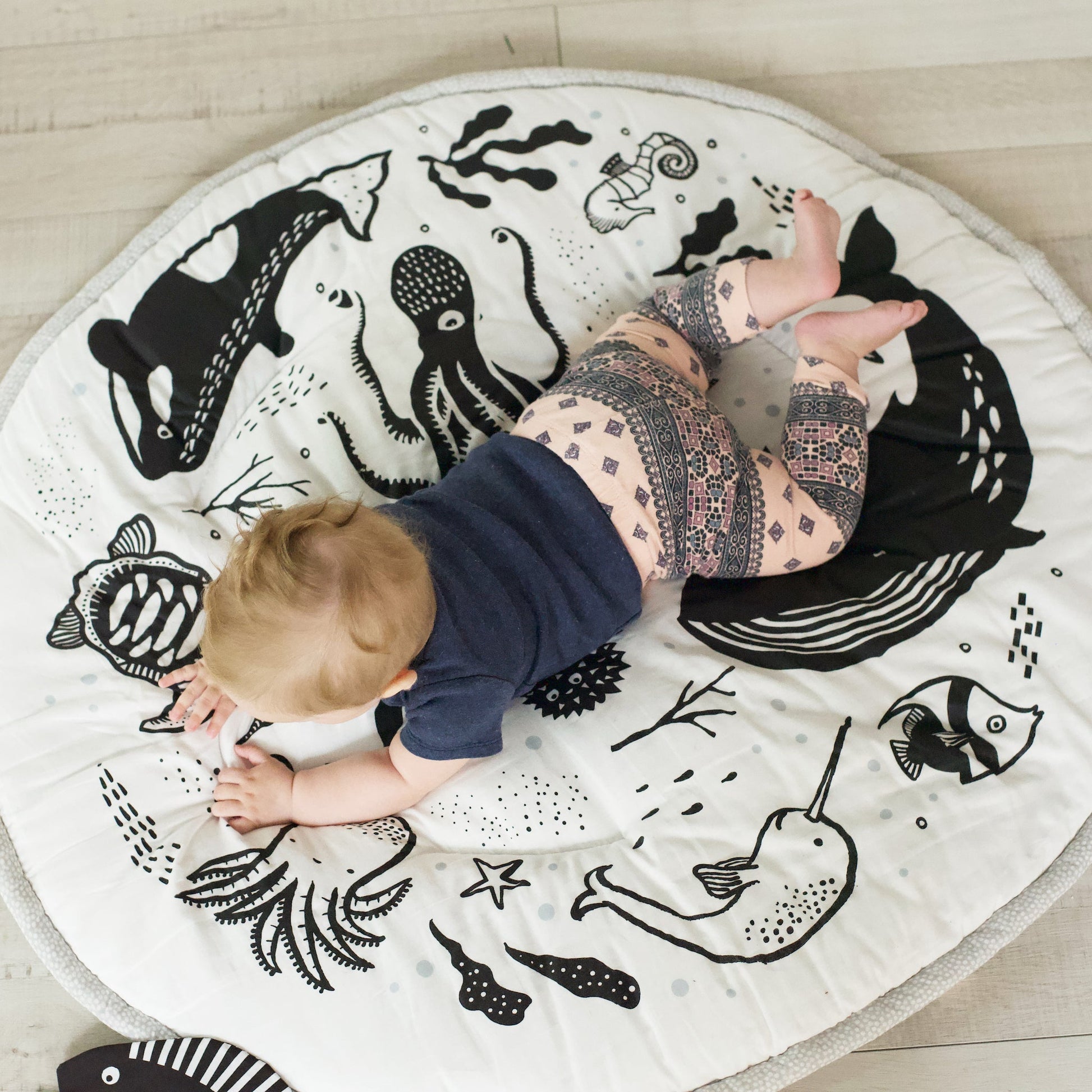 baby tummy time on non-toxic eco-friendly organic black and white nature inspired playmat