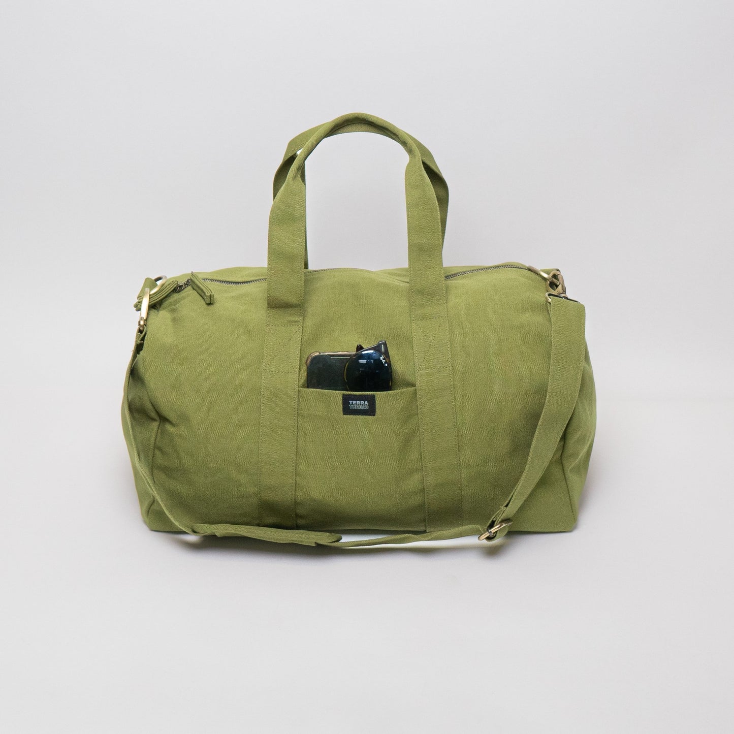 Terra Thread Aarde Eco-Friendly Gym Sports Camp Weekender Duffle Bag
