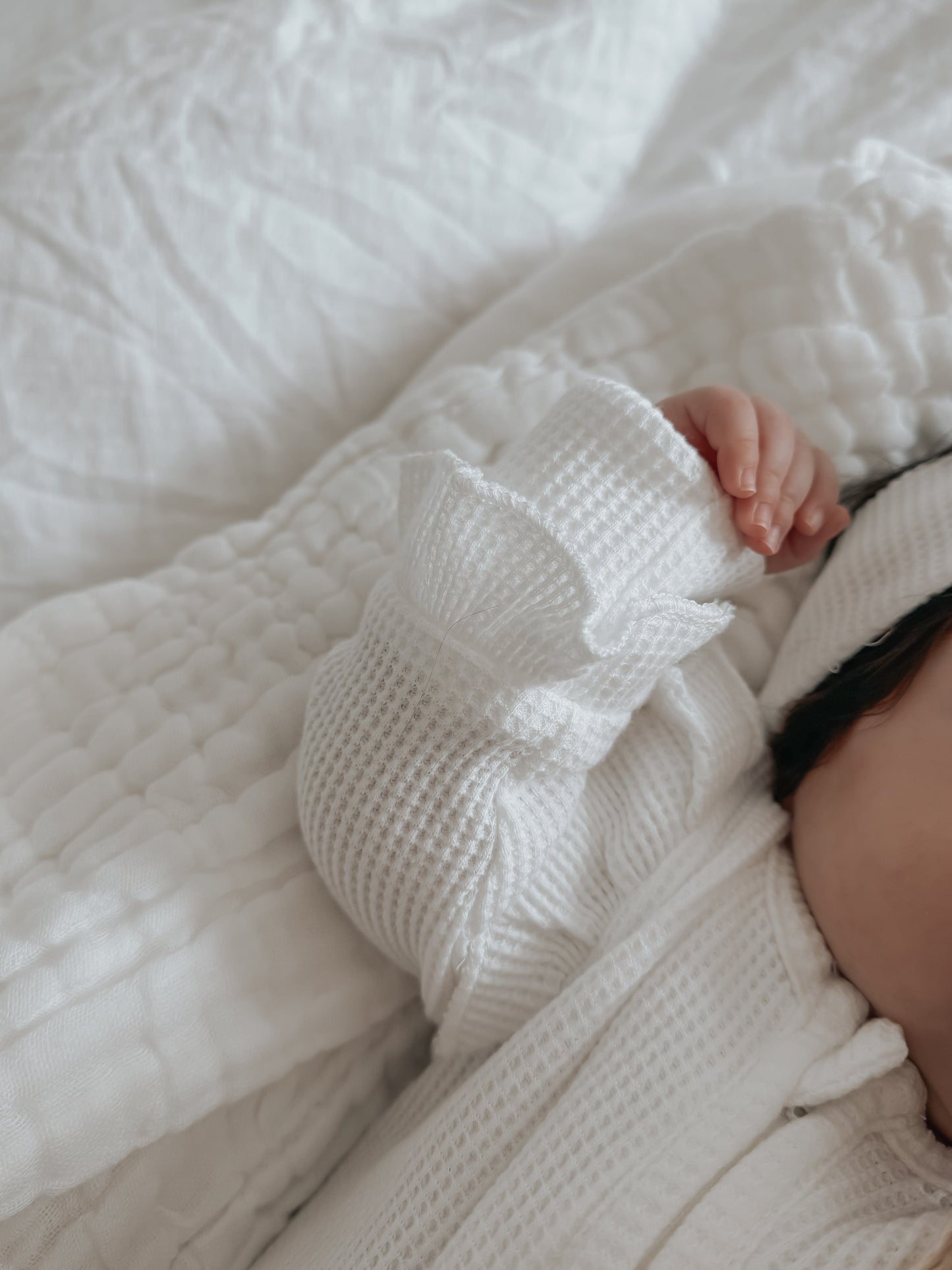 Luna + Luca Ruffle Waffle Set - White