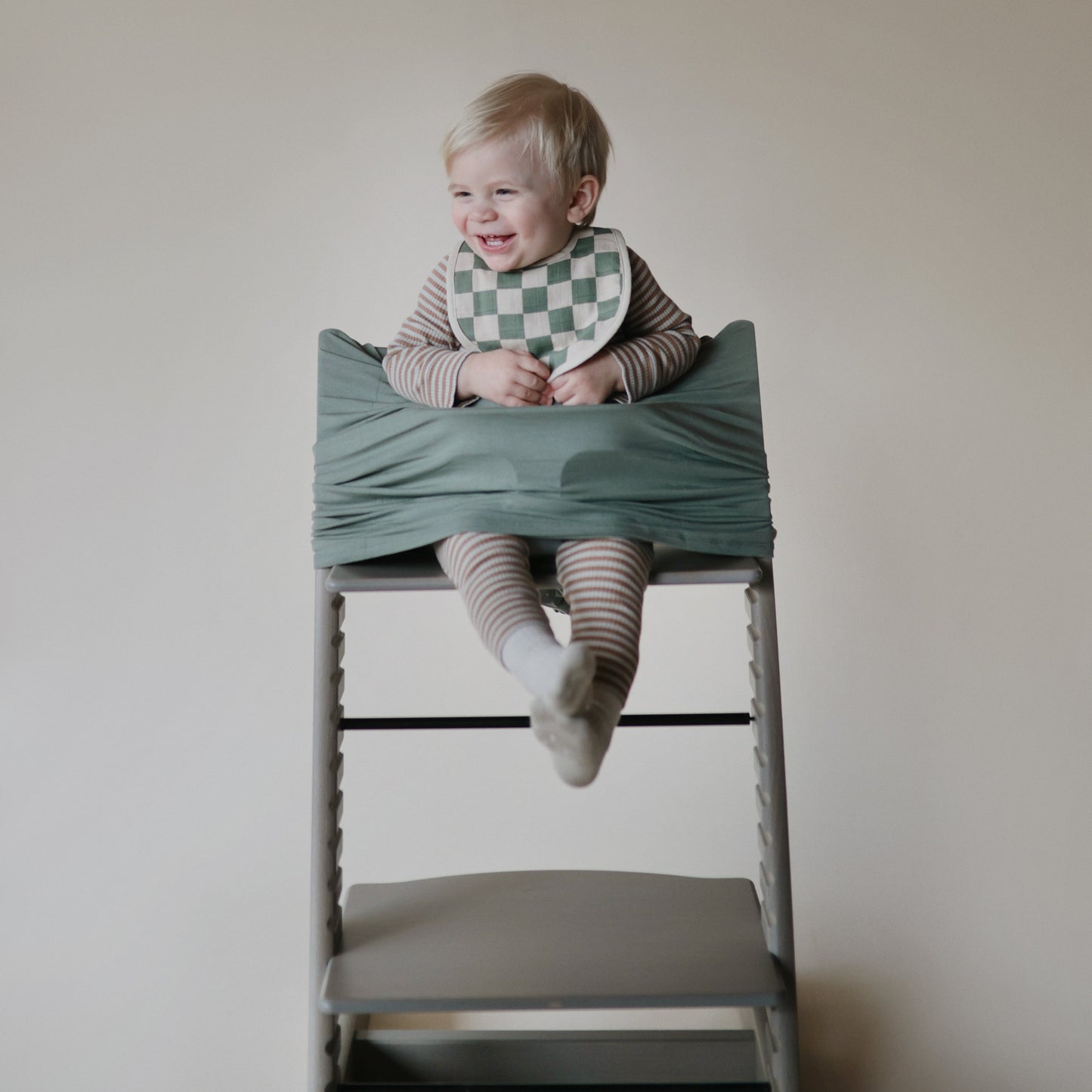 Mushie Organic Cotton Muslin Bib