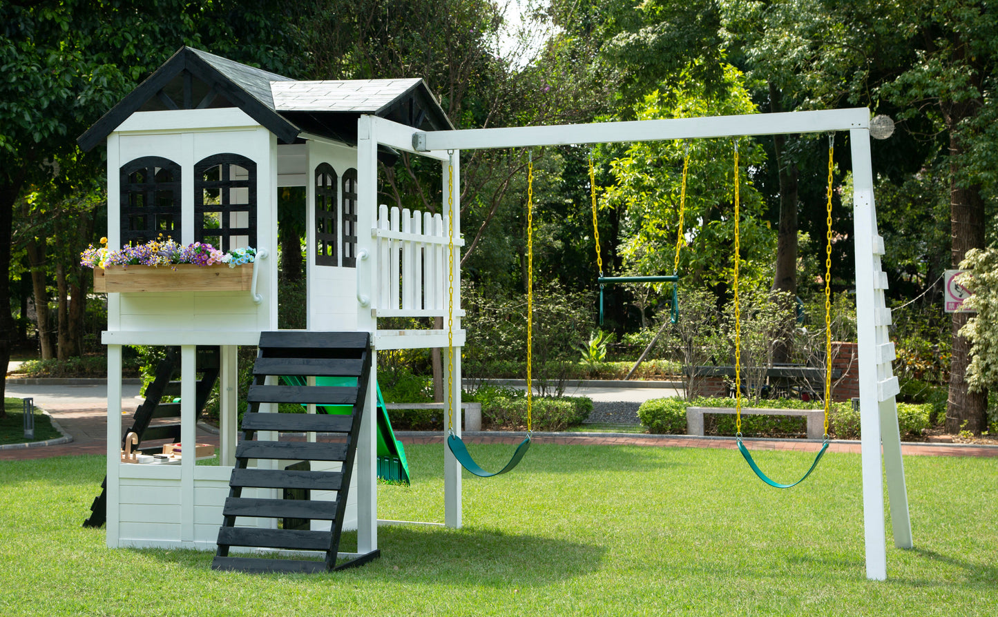 2mamabees Eco-Friendly Wooden Londyn Swing Set
