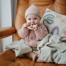 Load image into Gallery viewer, Mushie Organic Cotton Chunky Knit Baby Beanie
