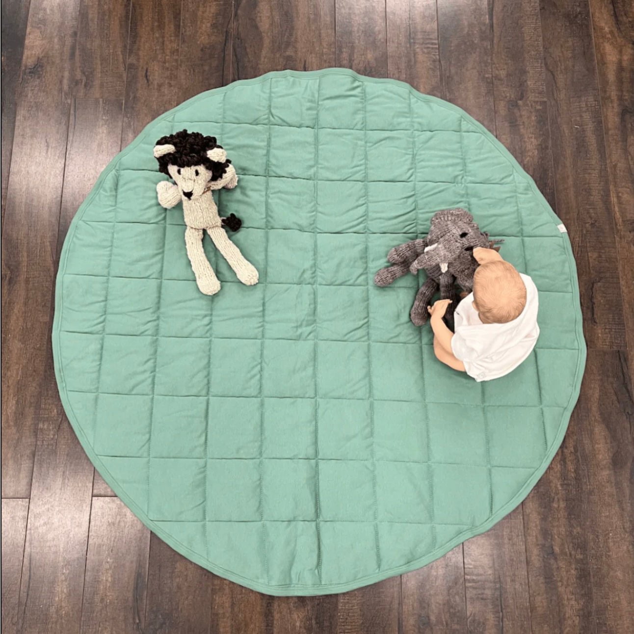 Finn + Emma Organic Play Mat | Round | Basil Green