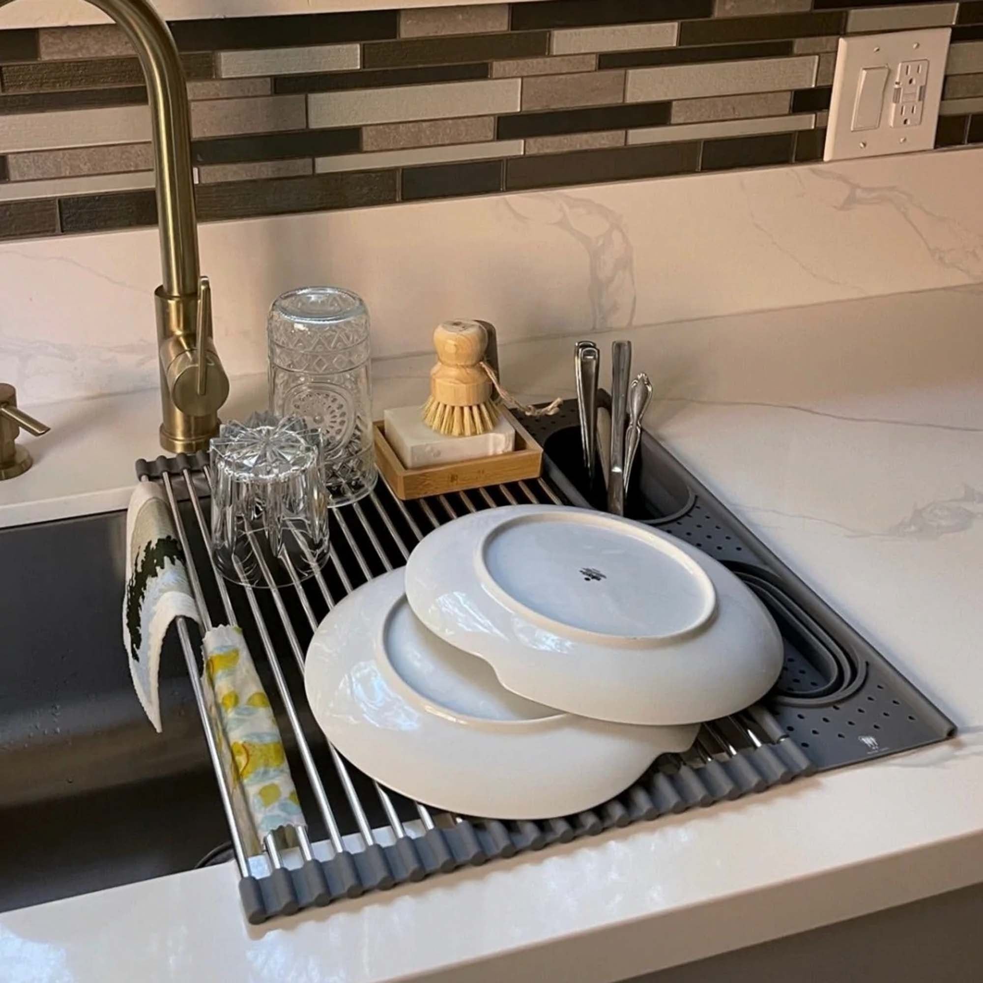 Roll up Silicone & Stainless Steel Dish Drying Rack - Thumbnail 3