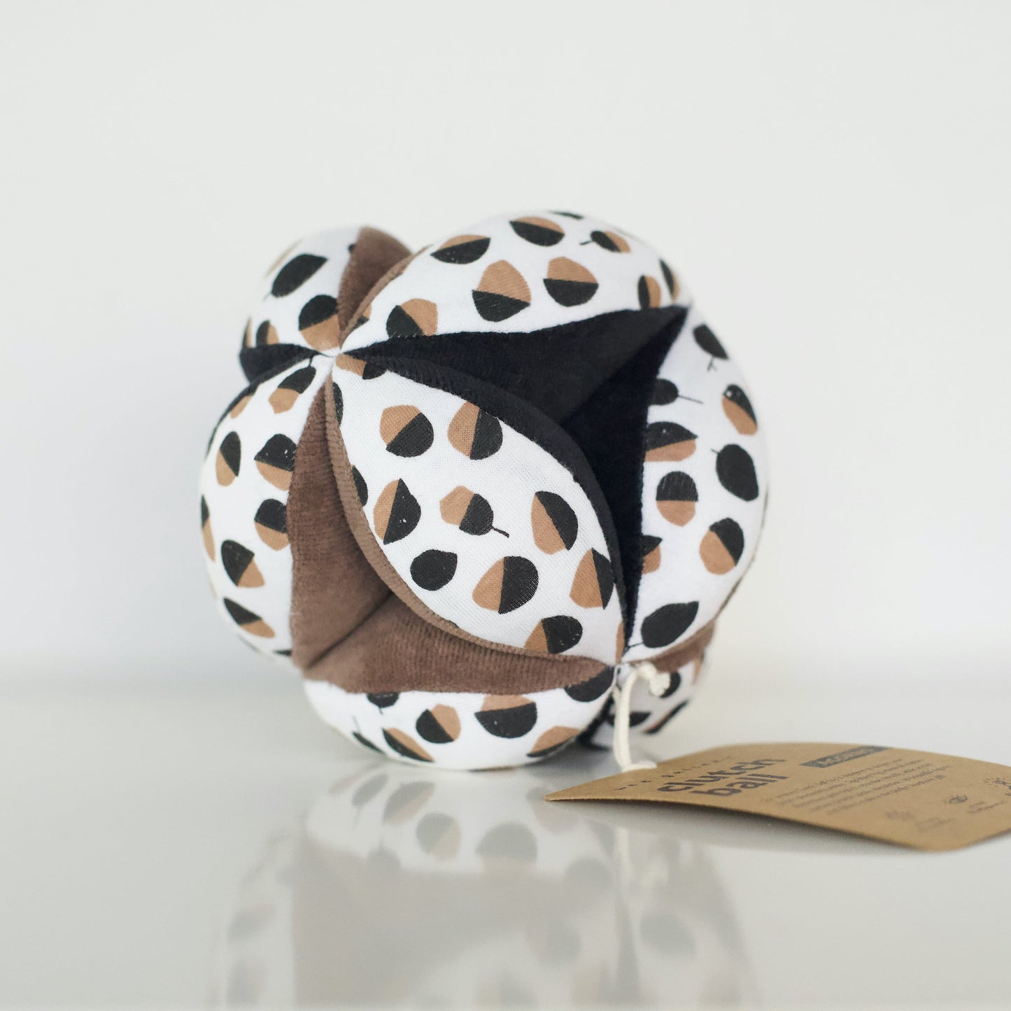 Wee Gallery Organic Cotton Acorn Playmat and Clutch Ball Set