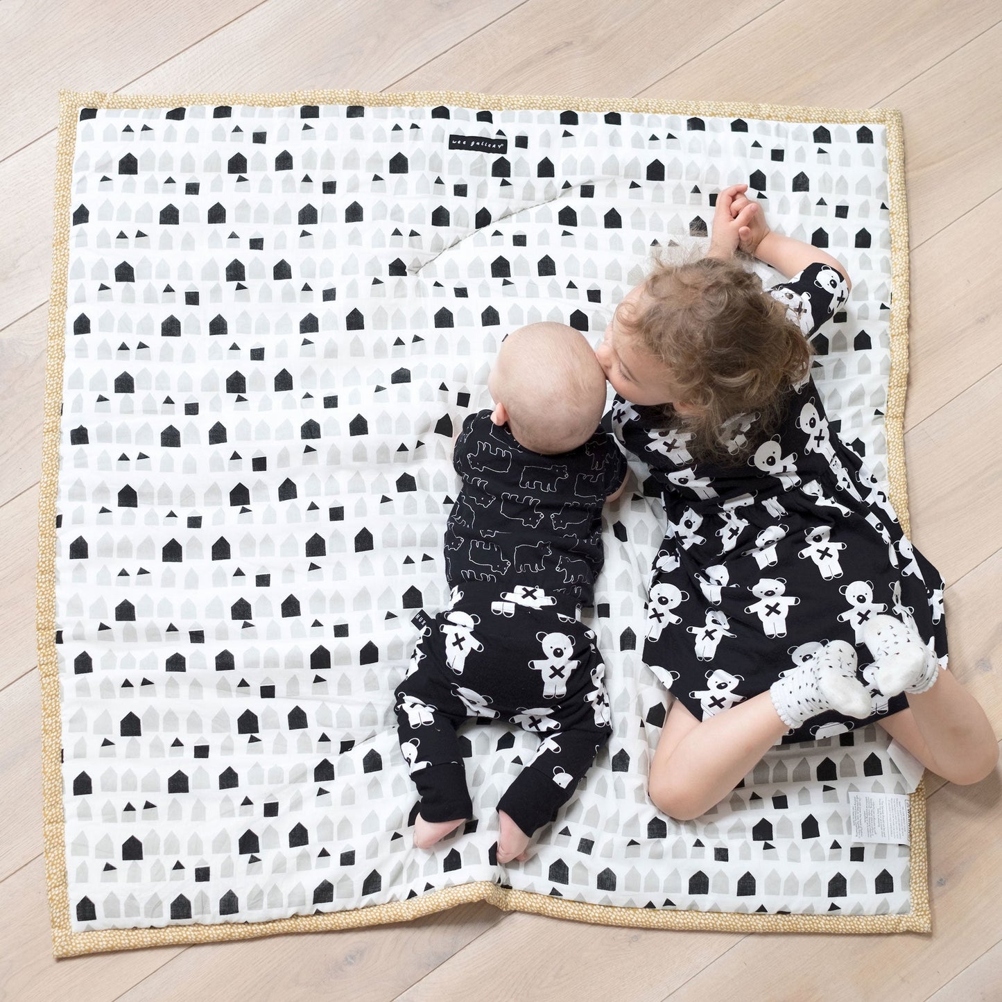 Wee Gallery Organic Cotton Reversible Playmat | Explore