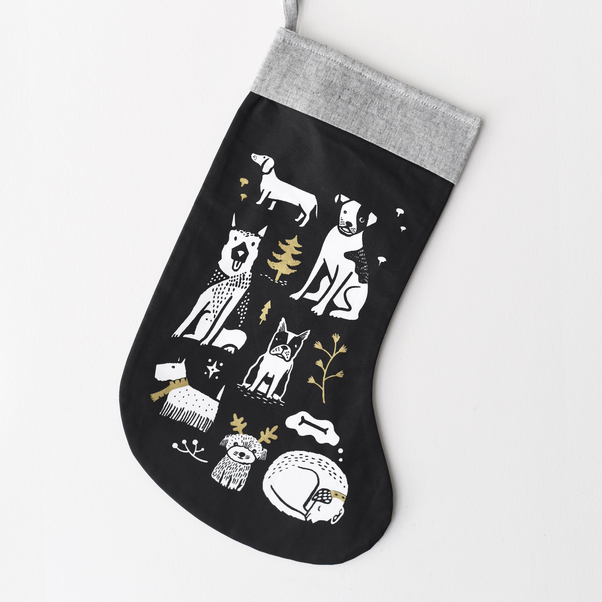Wee Gallery Organic Cotton Eco-Friendly Christmas Stocking | Festive Pups